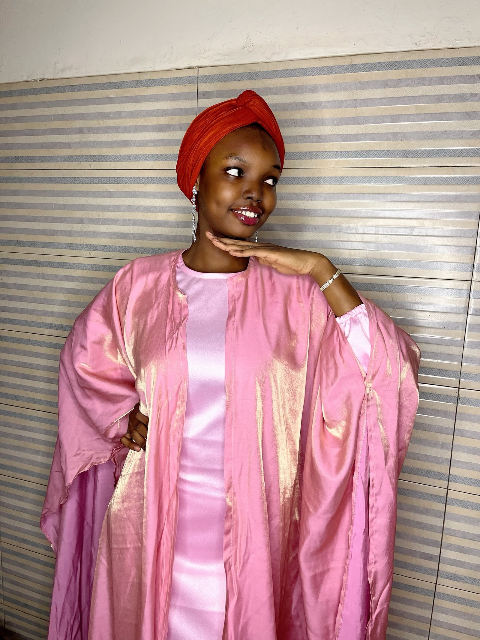 Univers Hijab – Abayas, Voiles et Mode Modeste